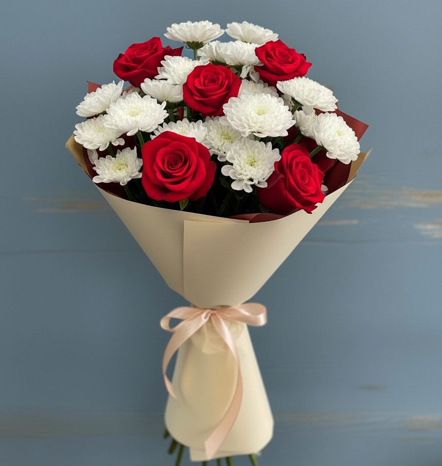 Букет цветов из: Розы и Хризантемы в Алмазном