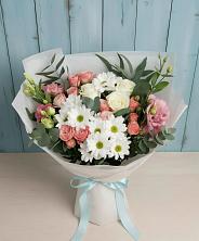 Букет цветов из:  Розы, Лизиантусы и Хризантемы в Алмазном