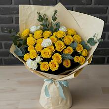 Букет цветов из:  Розы в Алмазном