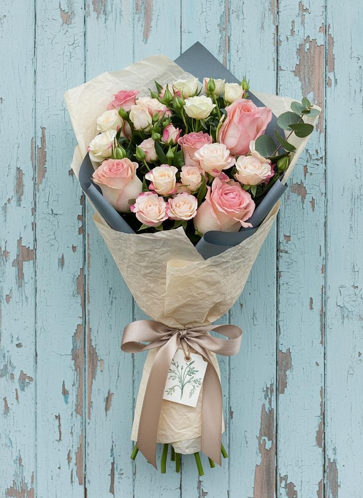 Букет цветов из: Розы в Алмазном