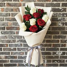 Букет цветов из:  Розы в Алмазном