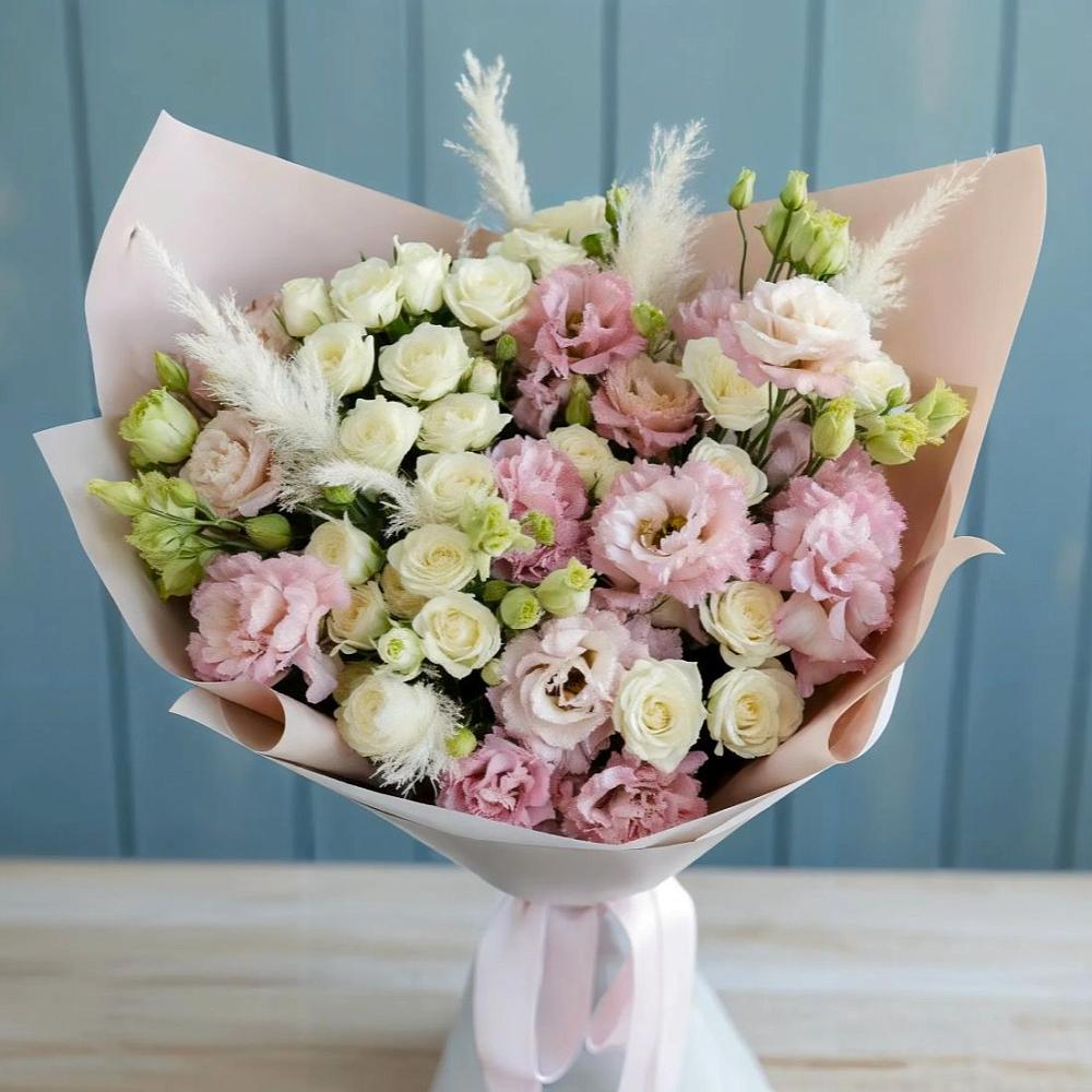 Букет цветов из: Альстромерии и Розы в Алмазном