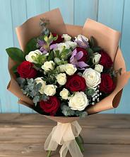 Букет цветов из:  Розы и Альстромерии #REPLACE_PRED# Алмазном