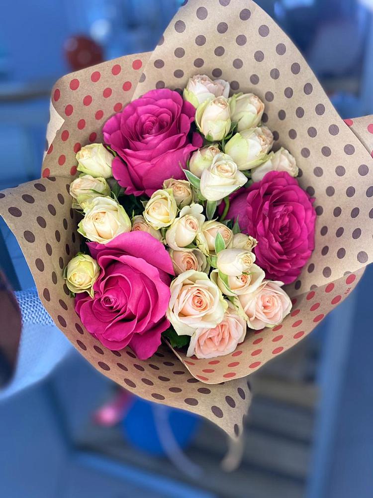 Букет цветов из: Розы в Алмазном