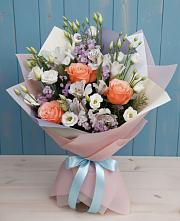 Букет Утренняя свежесть в Алмазном Букет цветов из:  Лизиантусы, Розы, Альстромерии и Гипсофила в Алмазном