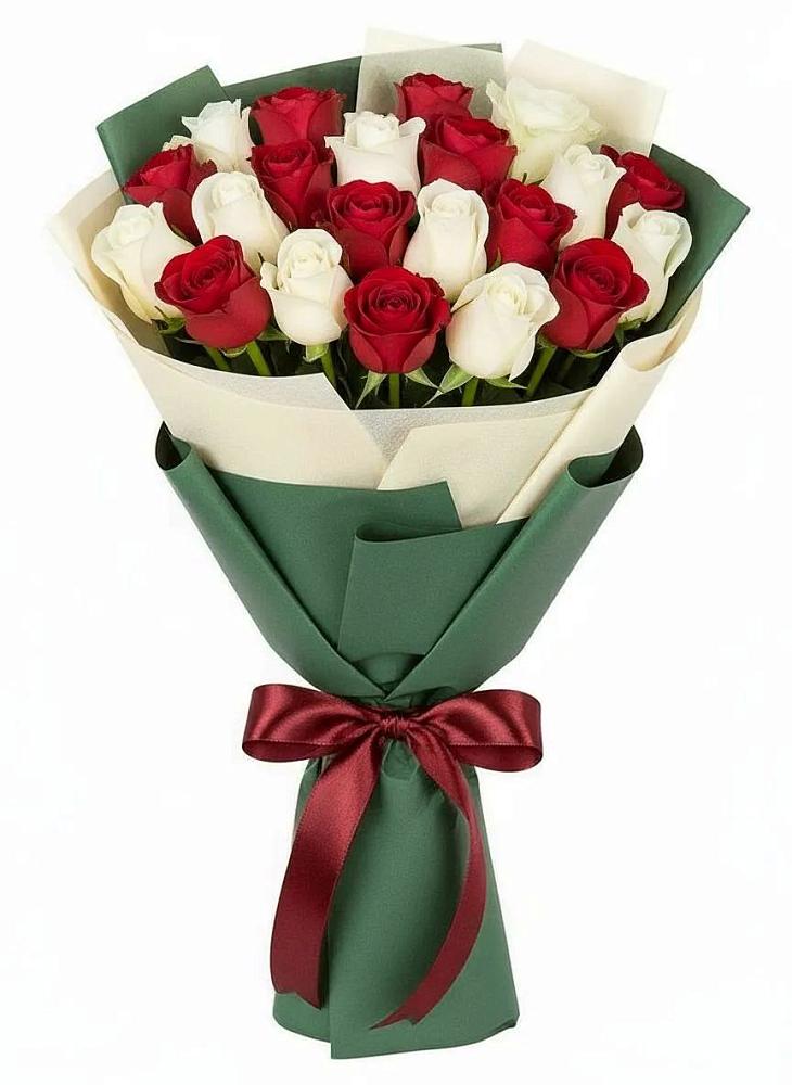 Букет Микс из красных и белых роз в Алмазном