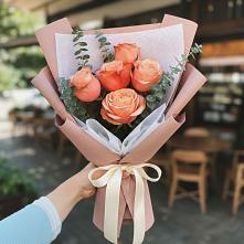 Букет цветов из:  Розы в Алмазном