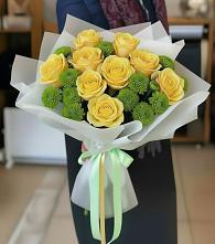 Букет цветов из:  Хризантемы и Розы в Алмазном