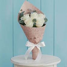 Букет цветов из:  Розы в Алмазном