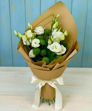 Букет цветов из:  Хризантемы и Лизиантусы #REPLACE_PRED# Алмазном