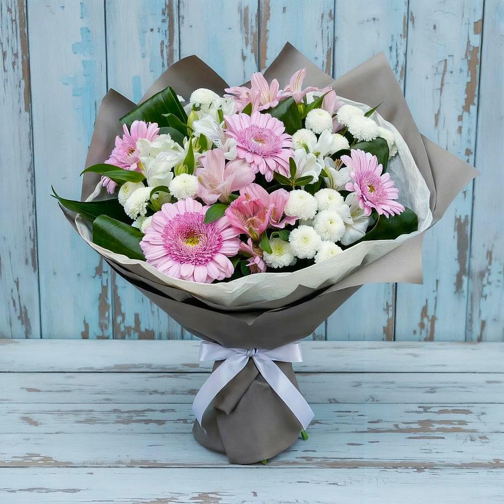 Букет цветов из: Герберы, Альстромерии и Хризантемы в Алмазном
