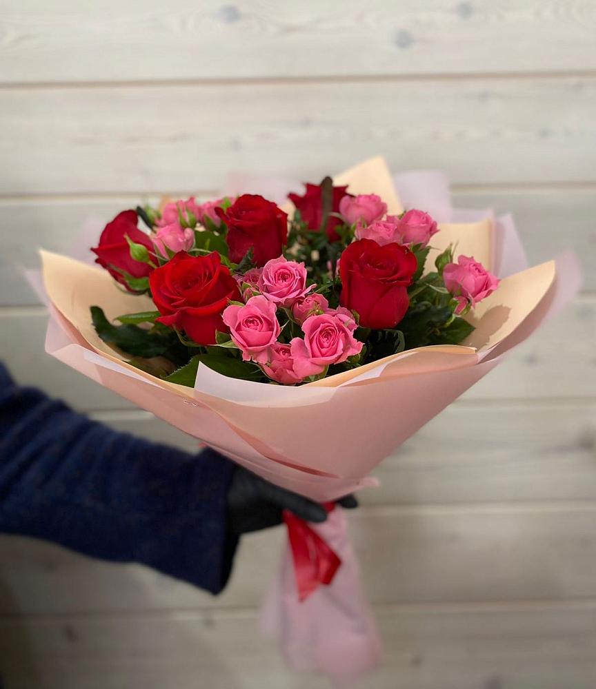 Букет цветов из: Розы в Алмазном